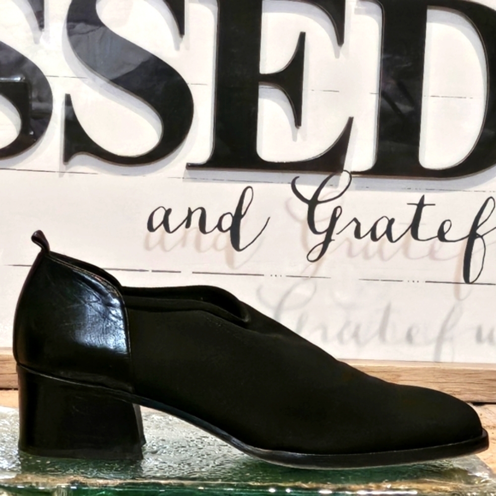 Donald J. Pliner 'Anytime' Mesh Elastic Heels Sz 9.5